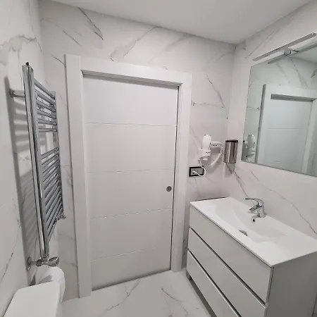 104a 8 Personas 기욘