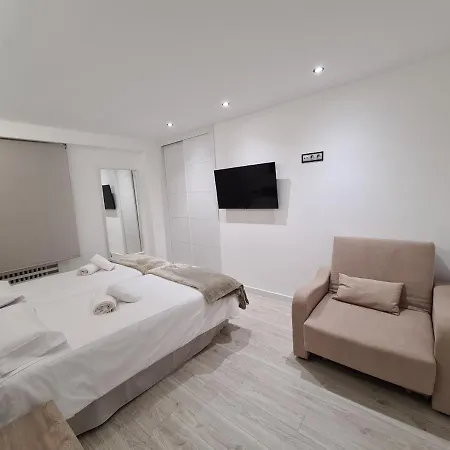 104a 8 Personas 기욘